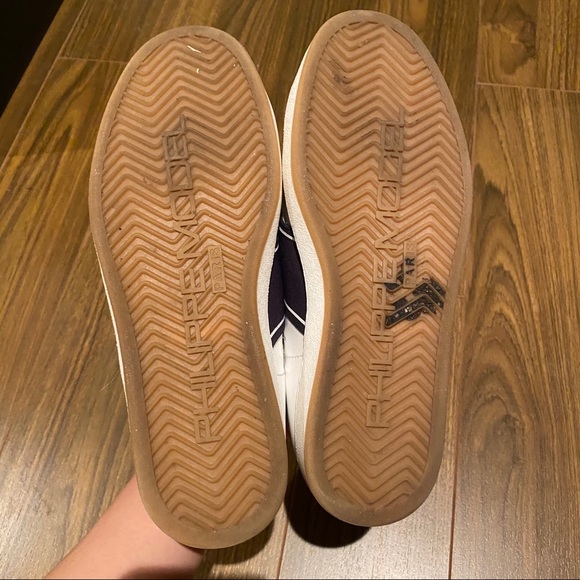 White Sneaker with Wide Navy Band - Picture 10 of 11